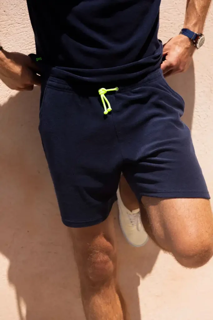 short-bleu-nuit-en-eponge